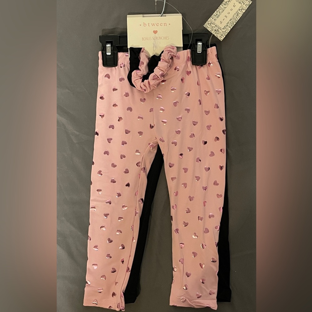 NWT Size 3T 2 pair leggings and matching hair scrunchies.